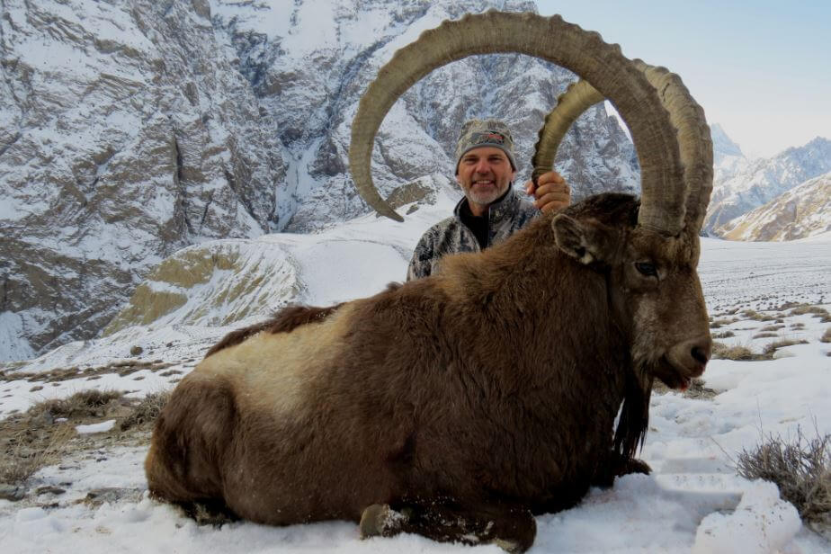 Himalayan Ibex Hunting in Hunza, Gilgit-Baltistan | Adventure Center Pakistan